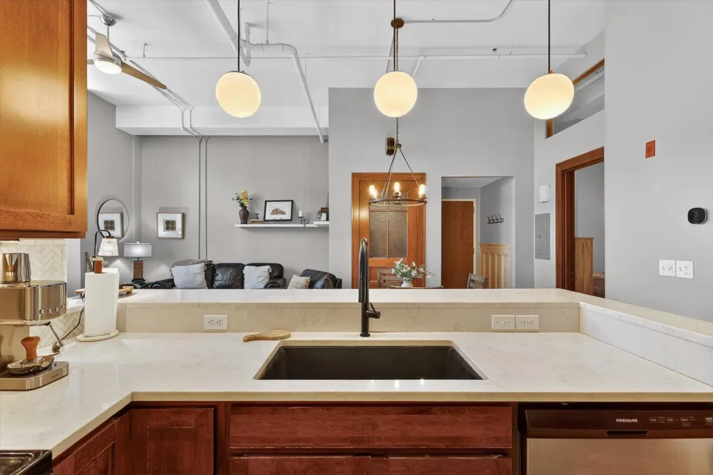 600 Broadway Avenue NW #211 Grand Rapids City, MI 49504