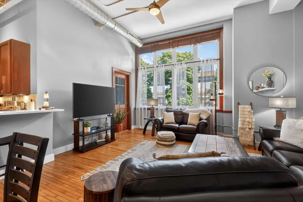 600 Broadway Avenue NW #211 Grand Rapids City, MI 49504