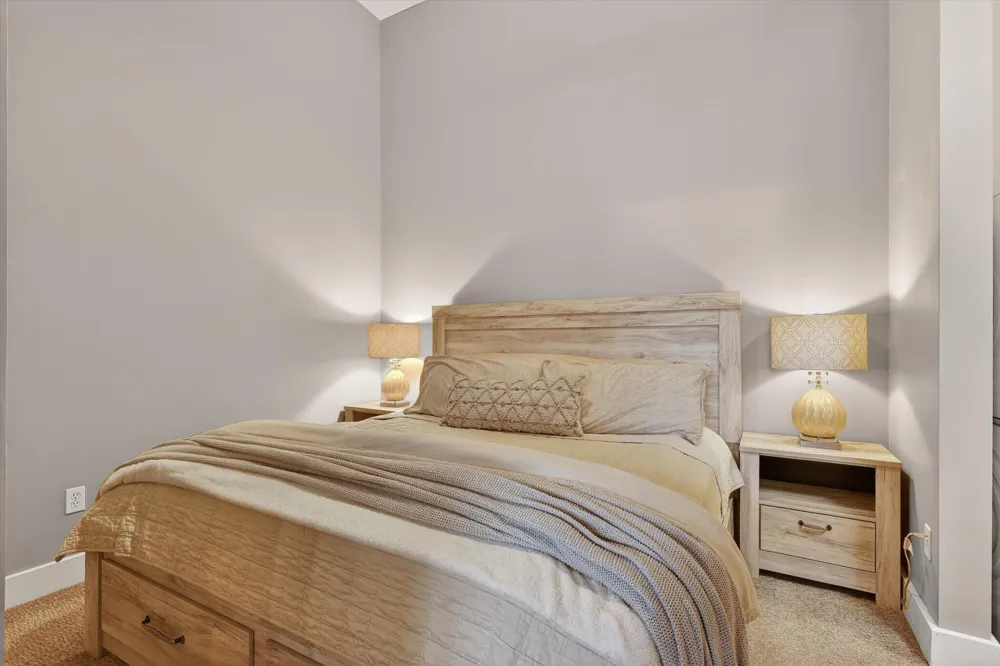 600 Broadway Avenue NW #211 Grand Rapids City, MI 49504