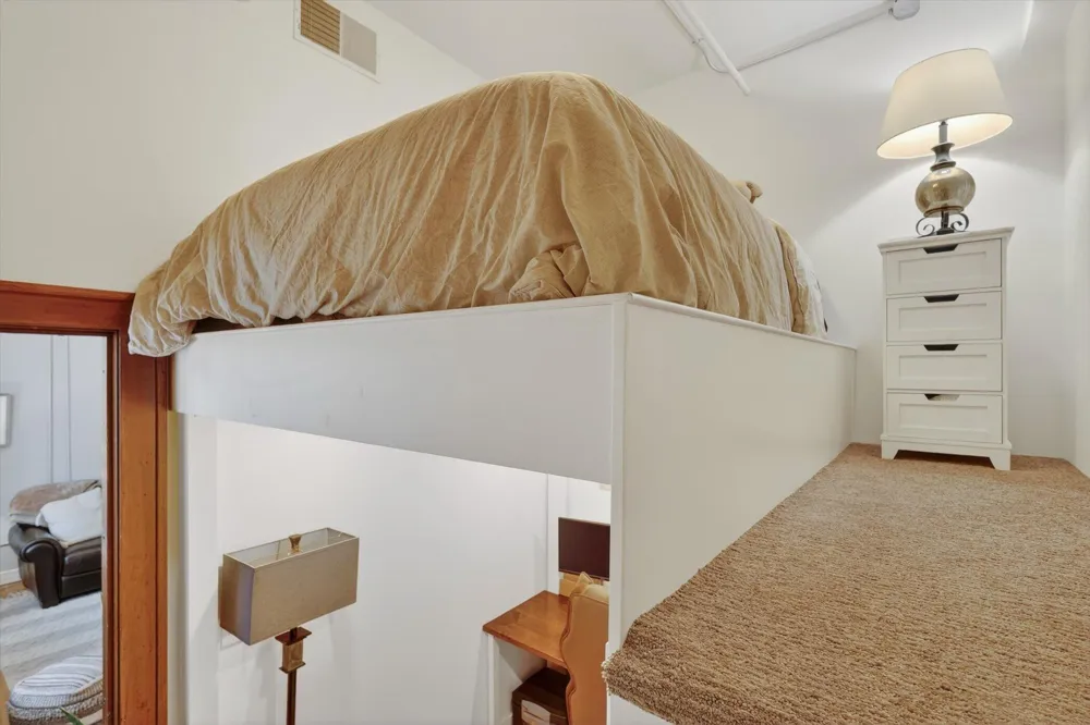 600 Broadway Avenue NW #211 Grand Rapids City, MI 49504