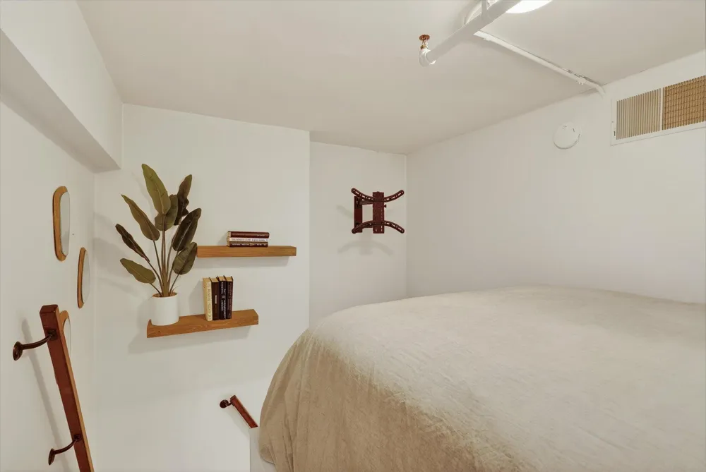 600 Broadway Avenue NW #211 Grand Rapids City, MI 49504