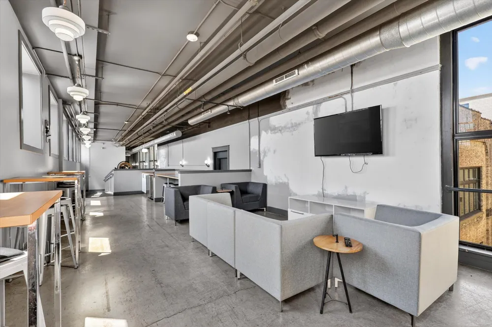 600 Broadway Avenue NW #211 Grand Rapids City, MI 49504