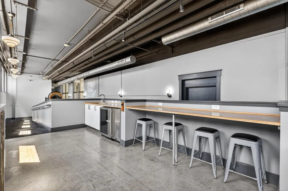 600 Broadway Avenue NW #211 Grand Rapids City, MI 49504