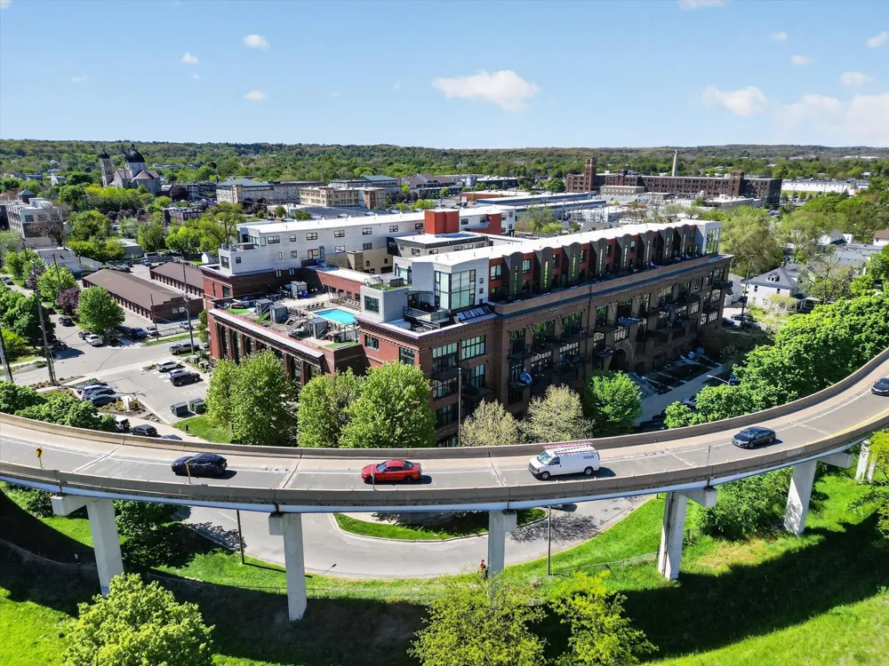 600 Broadway Avenue NW #211 Grand Rapids City, MI 49504