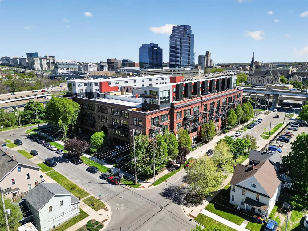 600 Broadway Avenue NW #211 Grand Rapids City, MI 49504