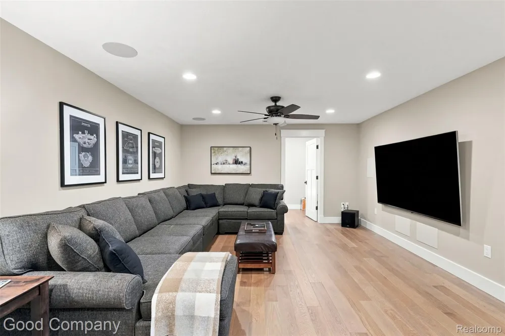 1080 Alberta Street Ferndale City, MI 48220