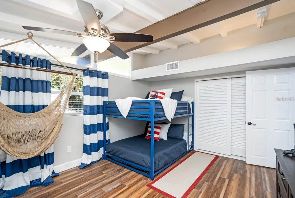 2213 WASON ROAD Sarasota, FL 34231