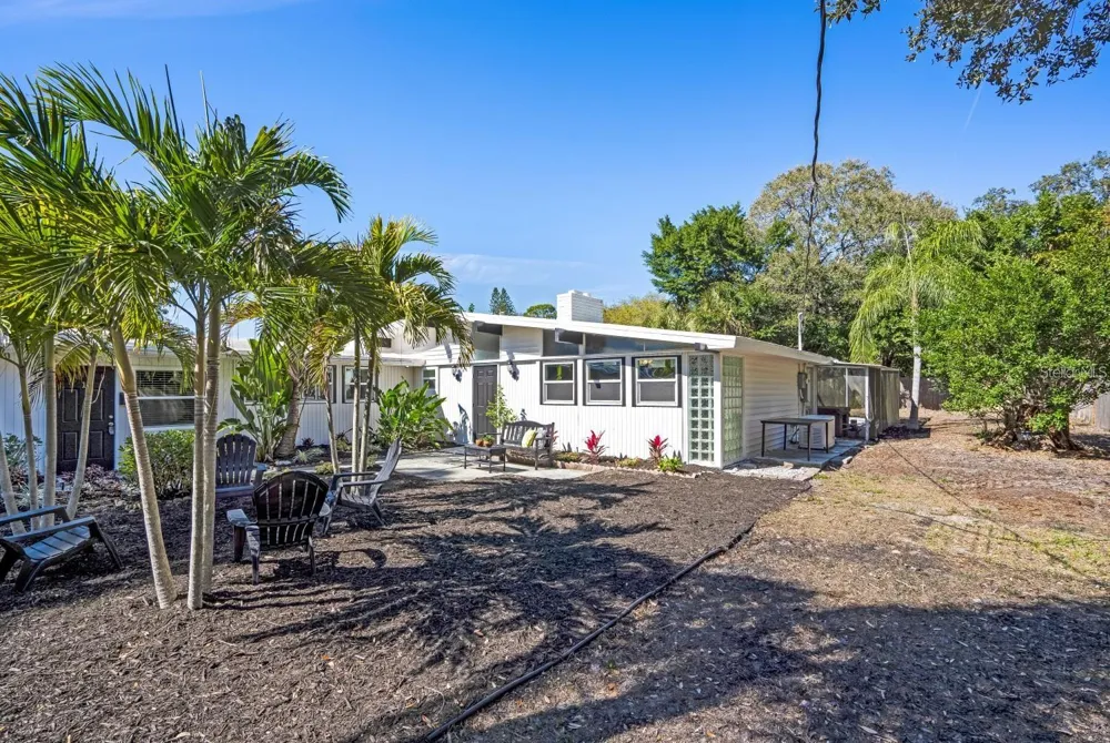 2213 WASON ROAD Sarasota, FL 34231