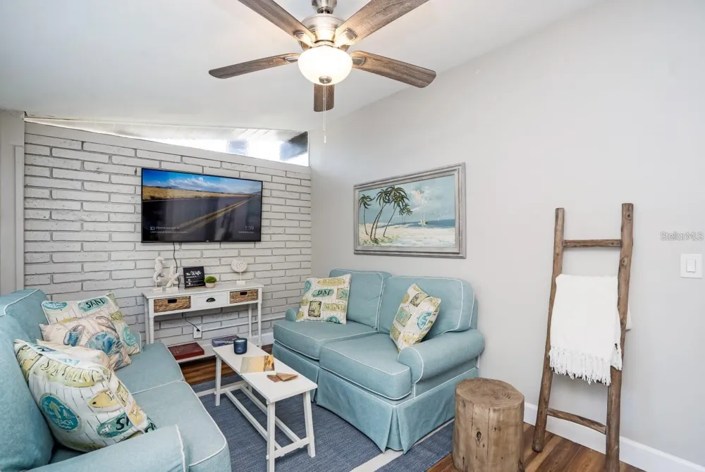 2213 WASON ROAD Sarasota, FL 34231
