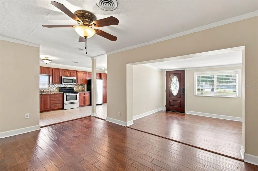 805 W BRADDOCK STREET #A Tampa, FL 33603