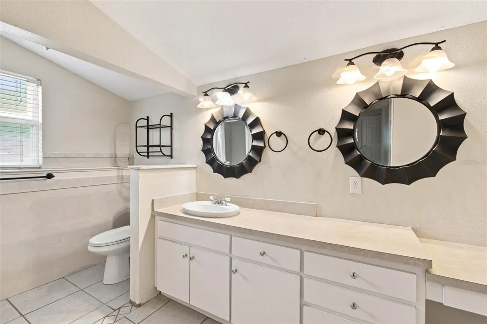 805 W BRADDOCK STREET #A Tampa, FL 33603