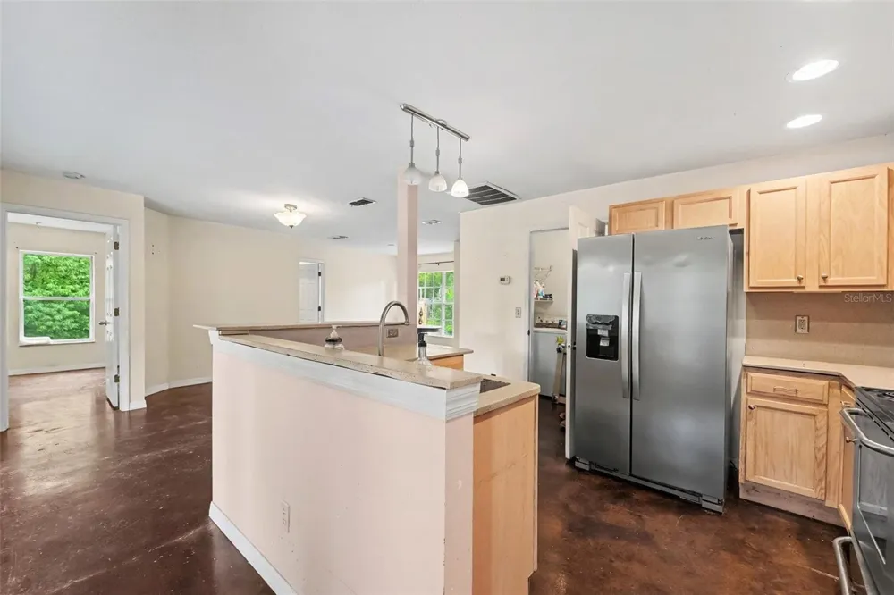 7295 CENTERWOOD AVENUE Spring Hill, FL 34606