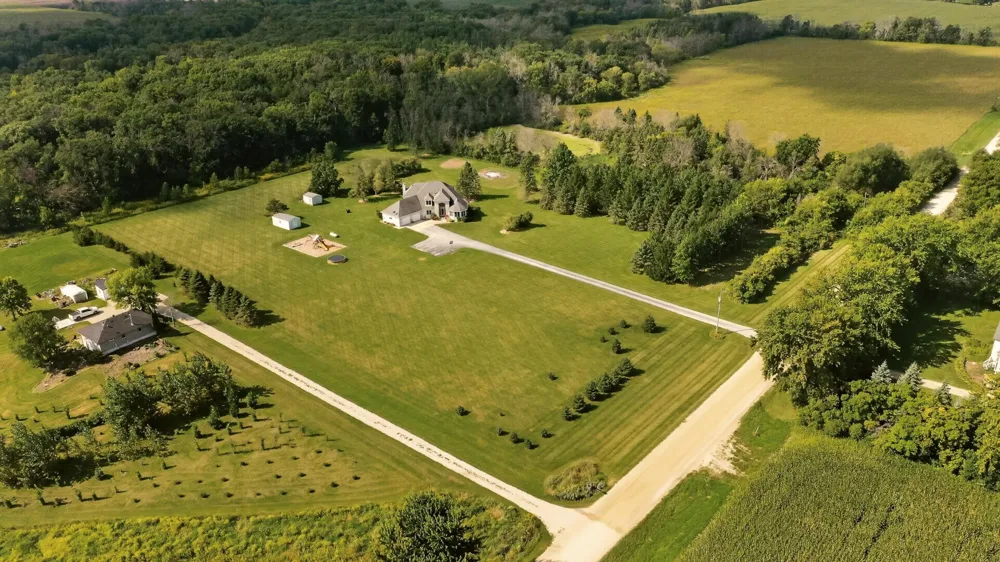 13787 630th Street Claremont, MN 55924