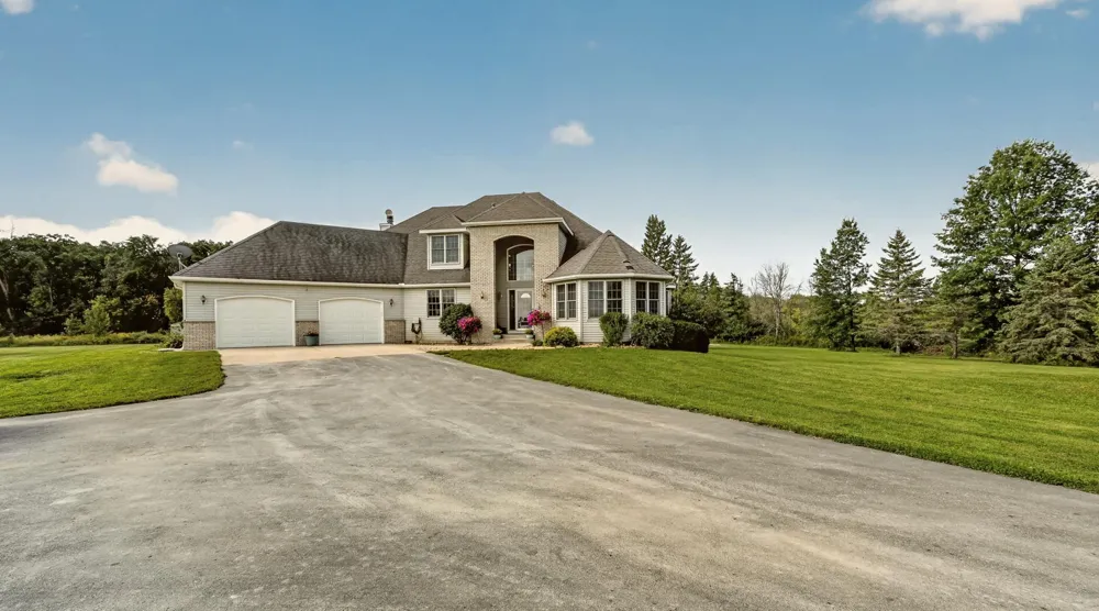 13787 630th Street Claremont, MN 55924