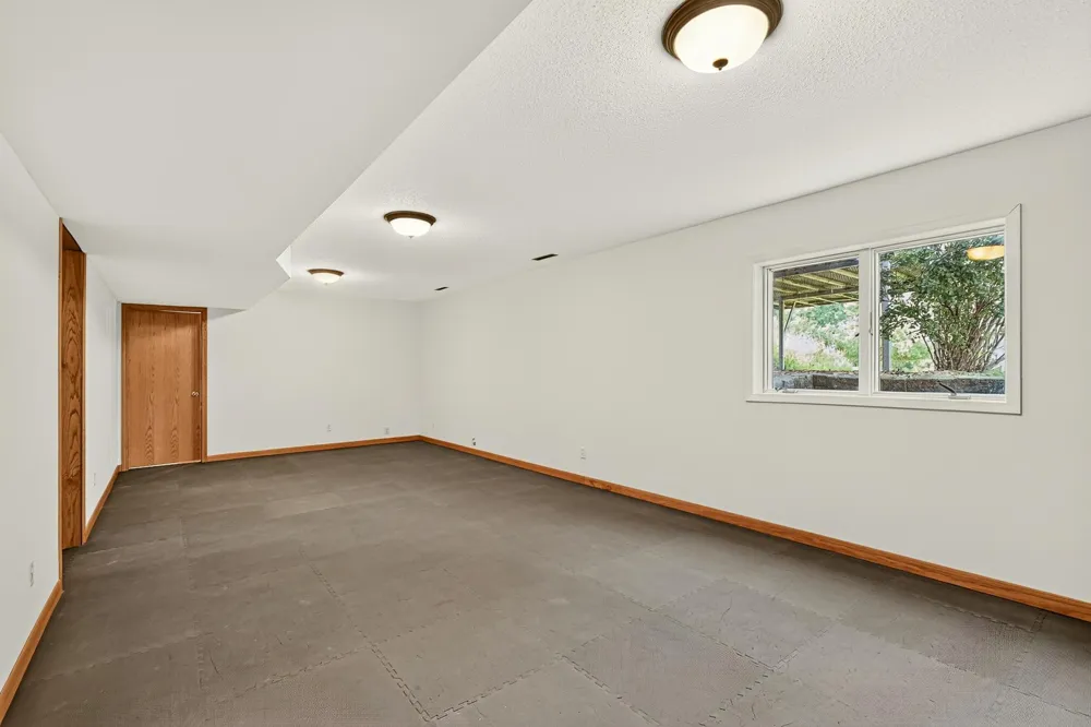 13787 630th Street Claremont, MN 55924