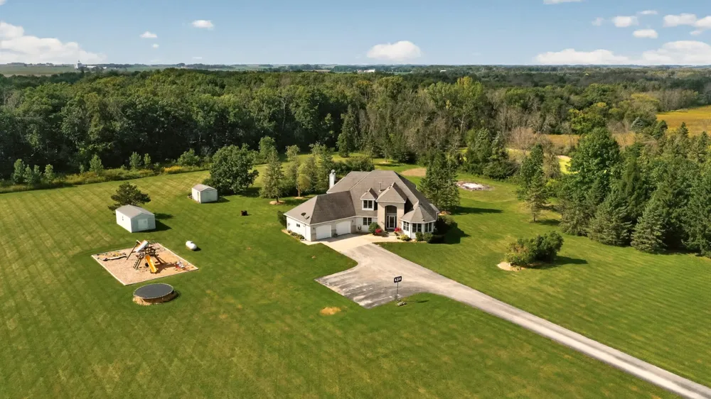13787 630th Street Claremont, MN 55924