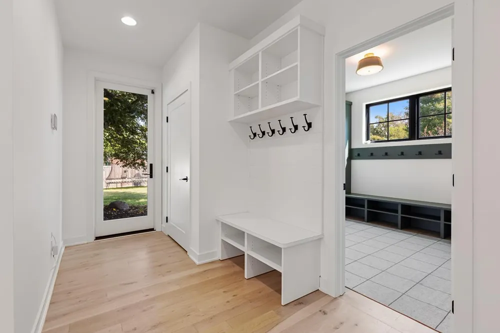 6029 Abbott Avenue S Edina, MN 55410