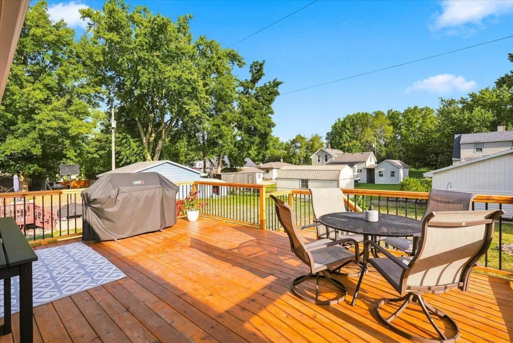 205 W Elm Street Roberts, WI 54023
