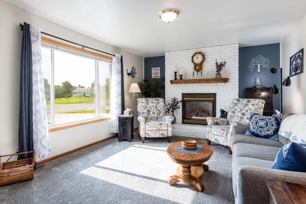 614 W Colfax Street Parkers Prairie, MN 56361