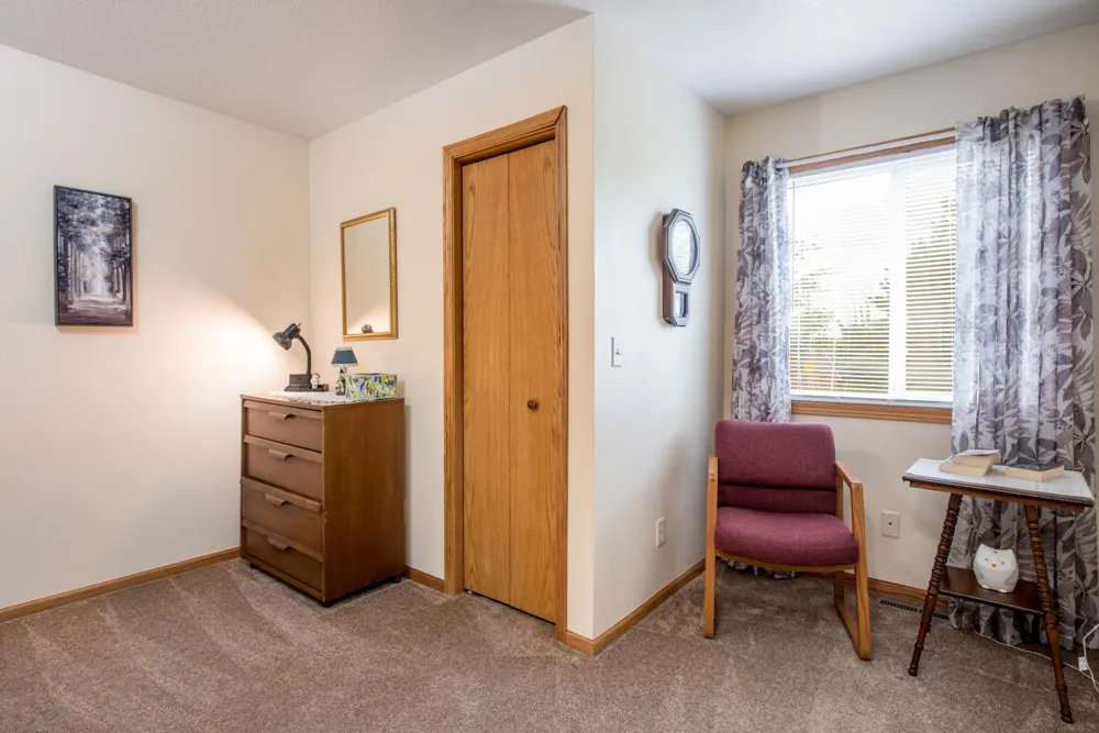 614 W Colfax Street Parkers Prairie, MN 56361