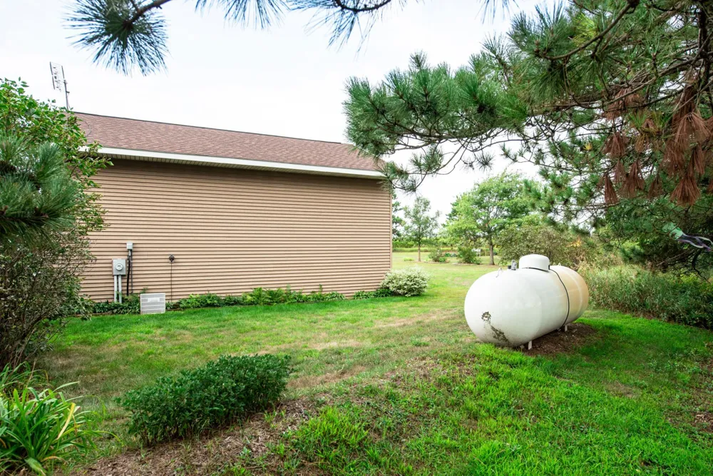 614 W Colfax Street Parkers Prairie, MN 56361