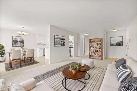 1049 Greenhaven Drive