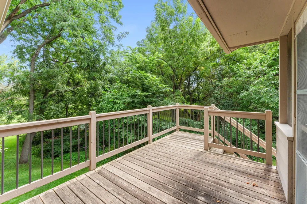 10465 Olympic Circle Eden Prairie, MN 55347