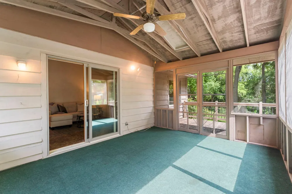 10465 Olympic Circle Eden Prairie, MN 55347