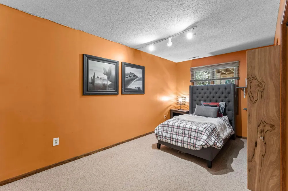 10465 Olympic Circle Eden Prairie, MN 55347