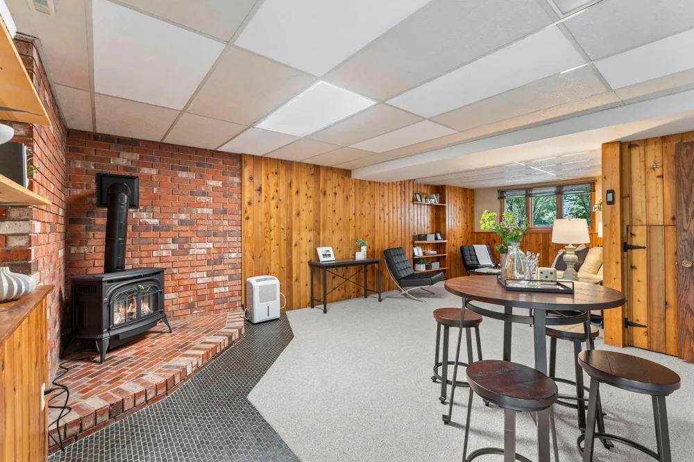 10465 Olympic Circle Eden Prairie, MN 55347