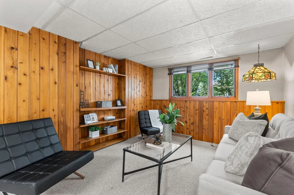 10465 Olympic Circle Eden Prairie, MN 55347