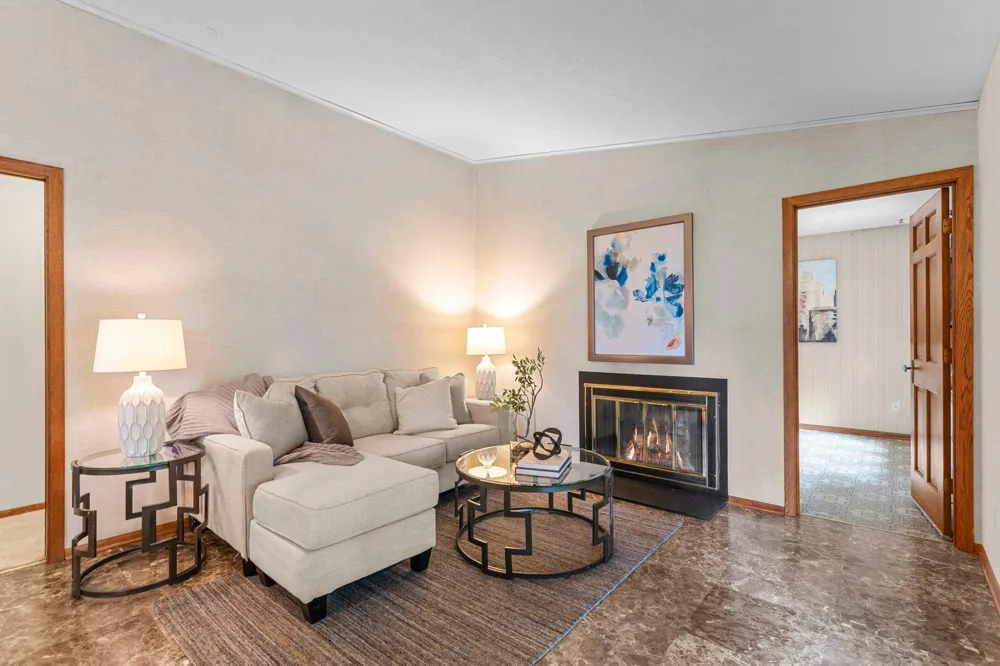 10465 Olympic Circle Eden Prairie, MN 55347