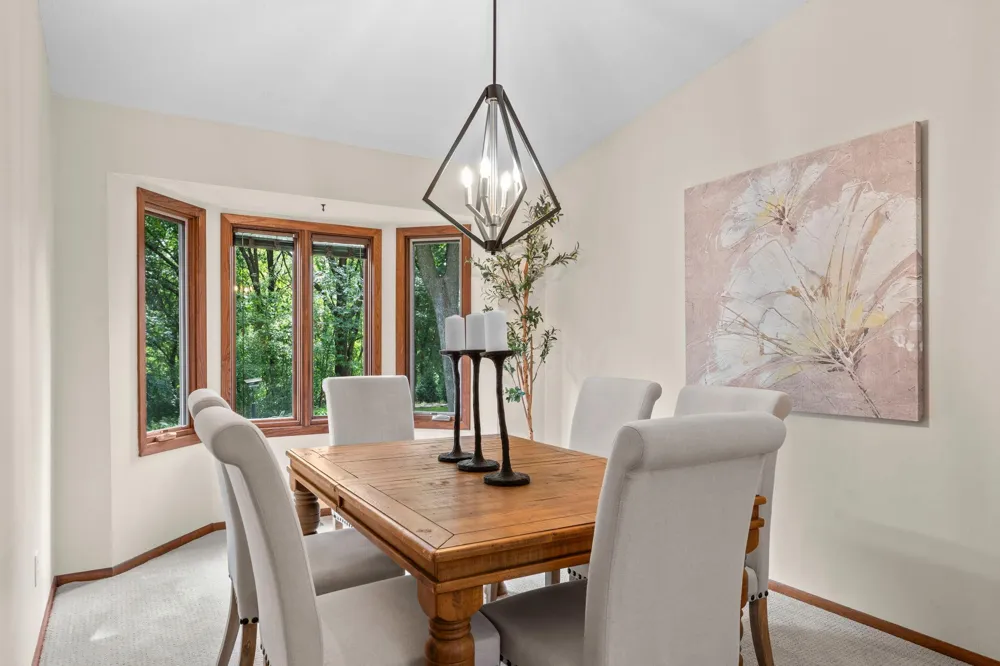10465 Olympic Circle Eden Prairie, MN 55347