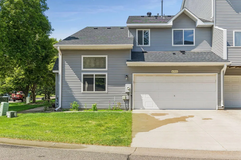 670 Kingfisher Lane #G Woodbury, MN 55125