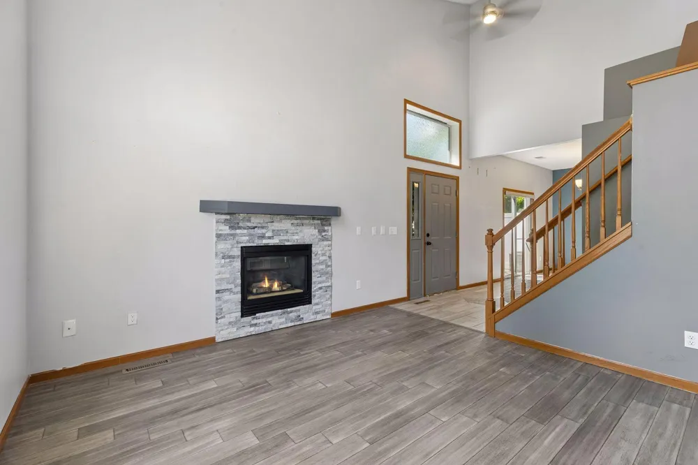670 Kingfisher Lane #G Woodbury, MN 55125
