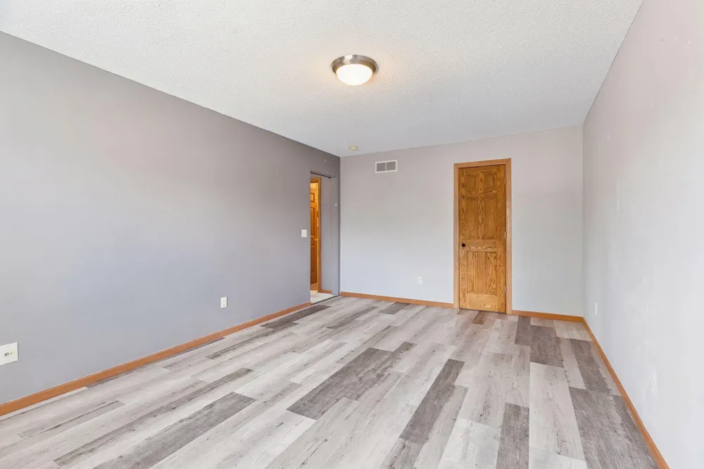 670 Kingfisher Lane #G Woodbury, MN 55125