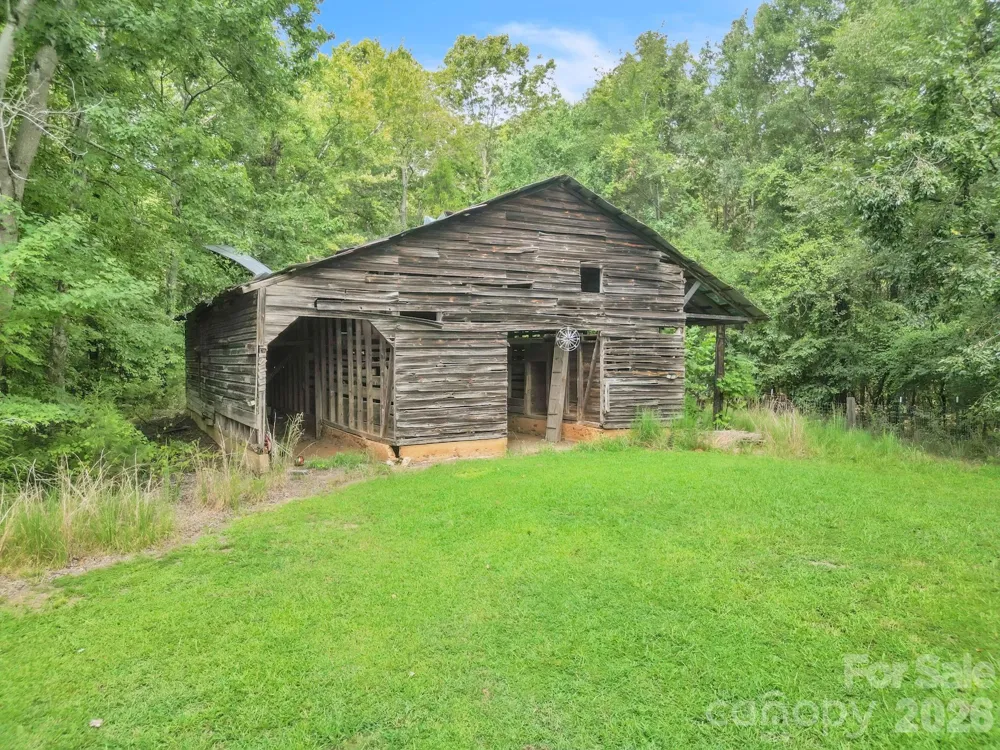 140 Painter Road Mooresboro, NC 28114