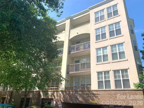 405 W 7th Street #208