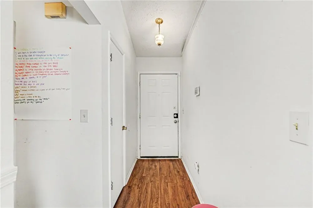 2976 Kenville Lane Decatur, GA 30034