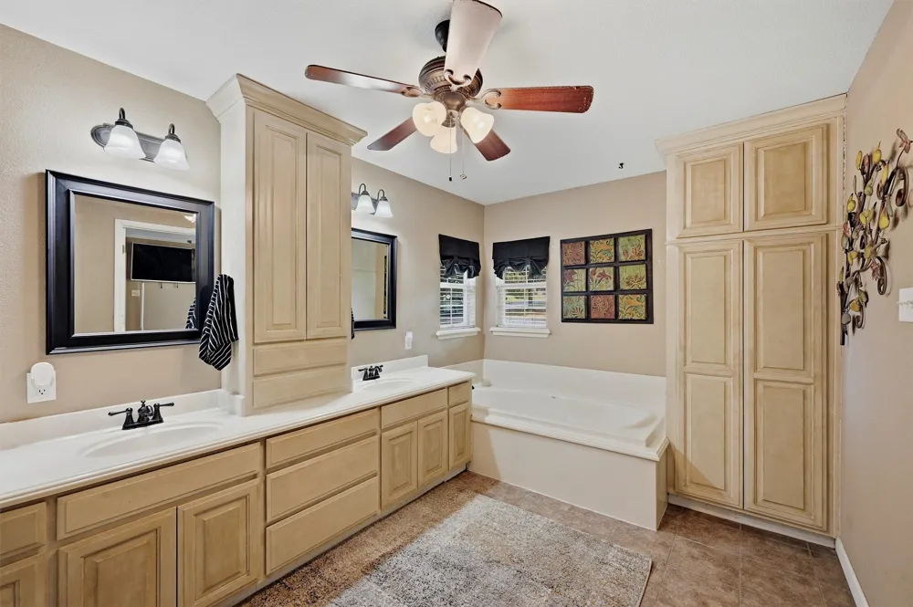 1806 Carriage Estates Road Sherman, TX 75092
