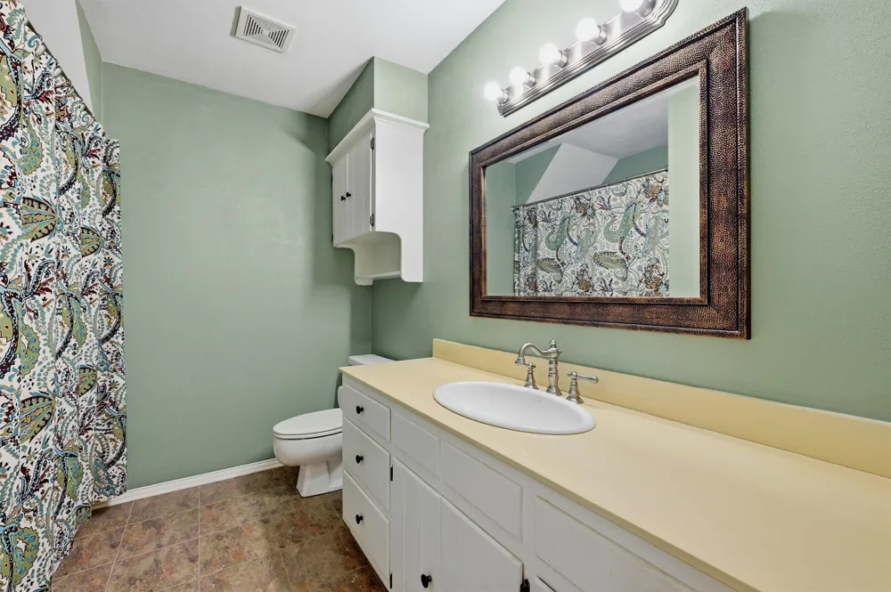 1806 Carriage Estates Road Sherman, TX 75092