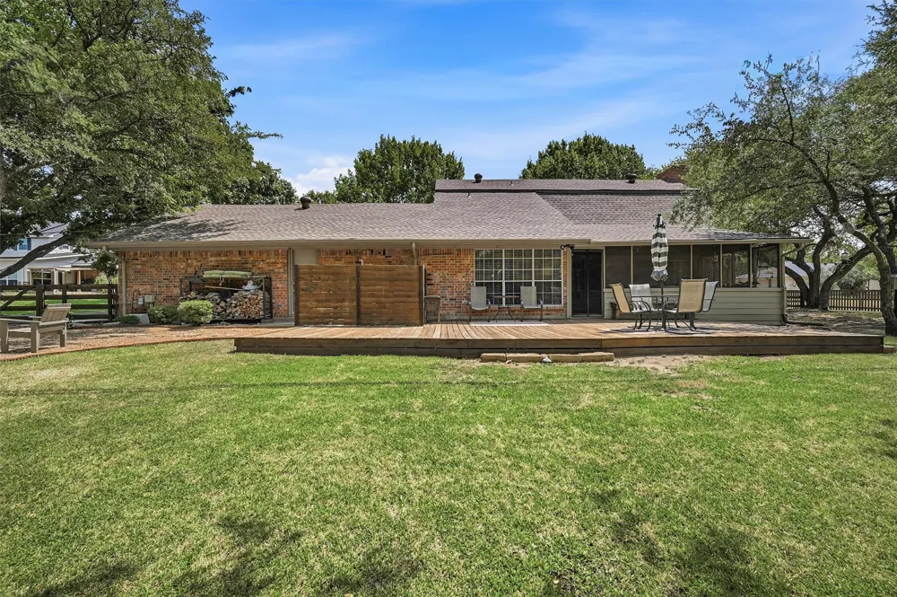 1806 Carriage Estates Road Sherman, TX 75092