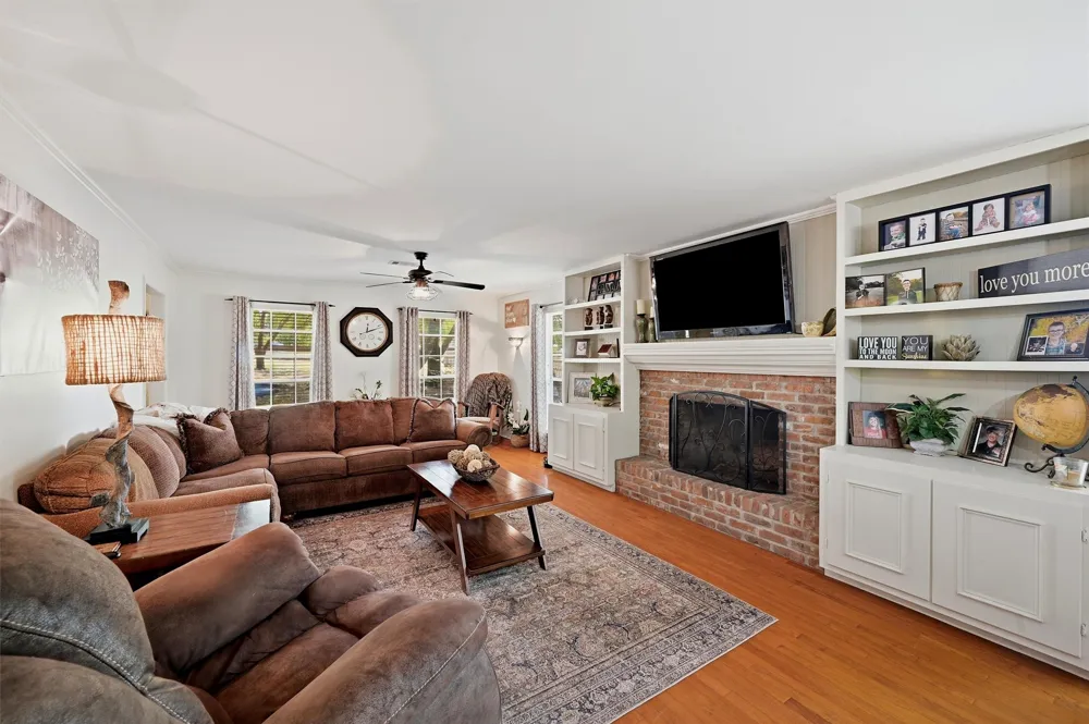 1806 Carriage Estates Road Sherman, TX 75092