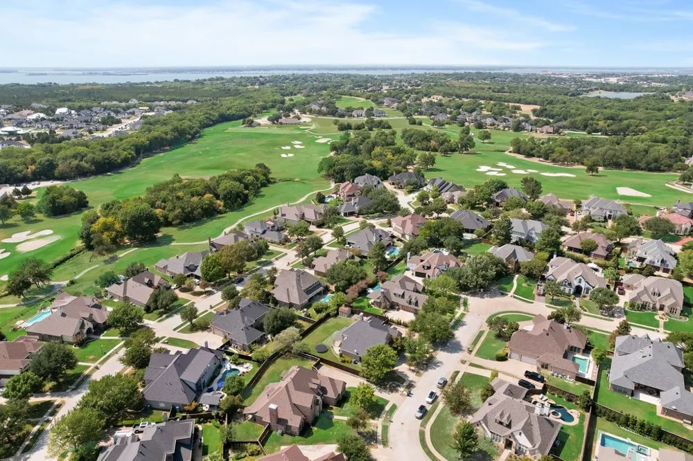 8 Siesta Circle Heath, TX 75032