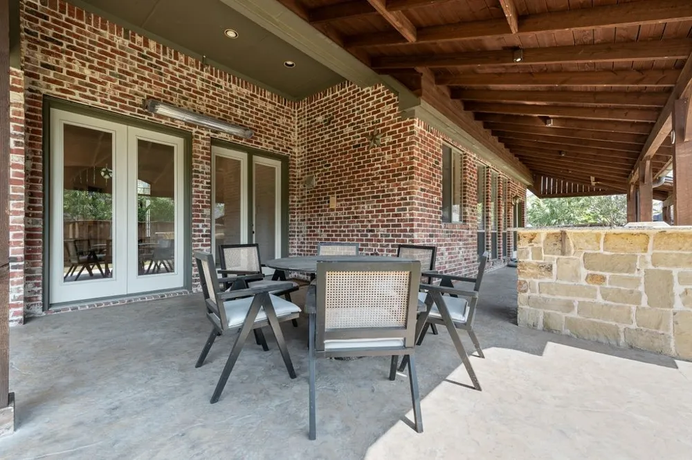 8 Siesta Circle Heath, TX 75032