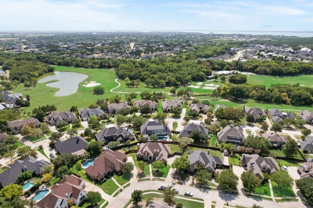 8 Siesta Circle Heath, TX 75032