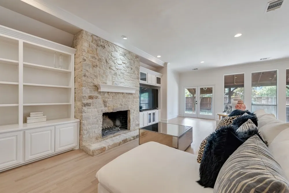 8 Siesta Circle Heath, TX 75032