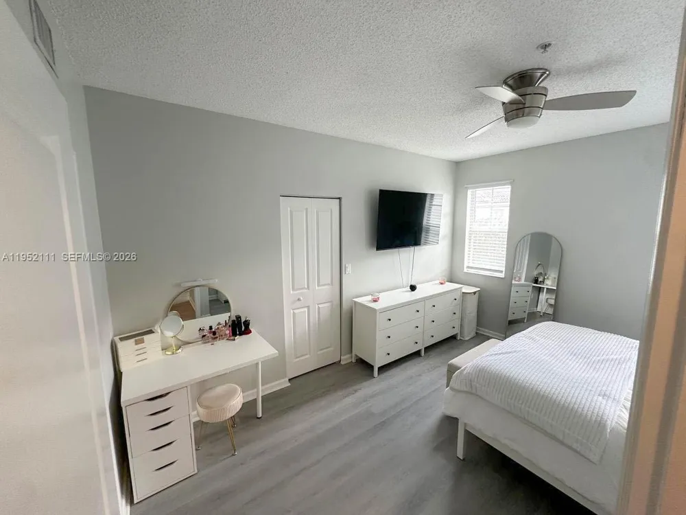 5840 W Sample Rd #305 Coral Springs, FL 33067