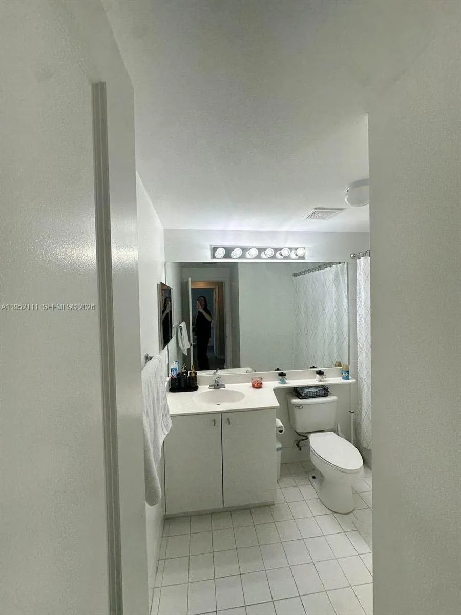 5840 W Sample Rd #305 Coral Springs, FL 33067