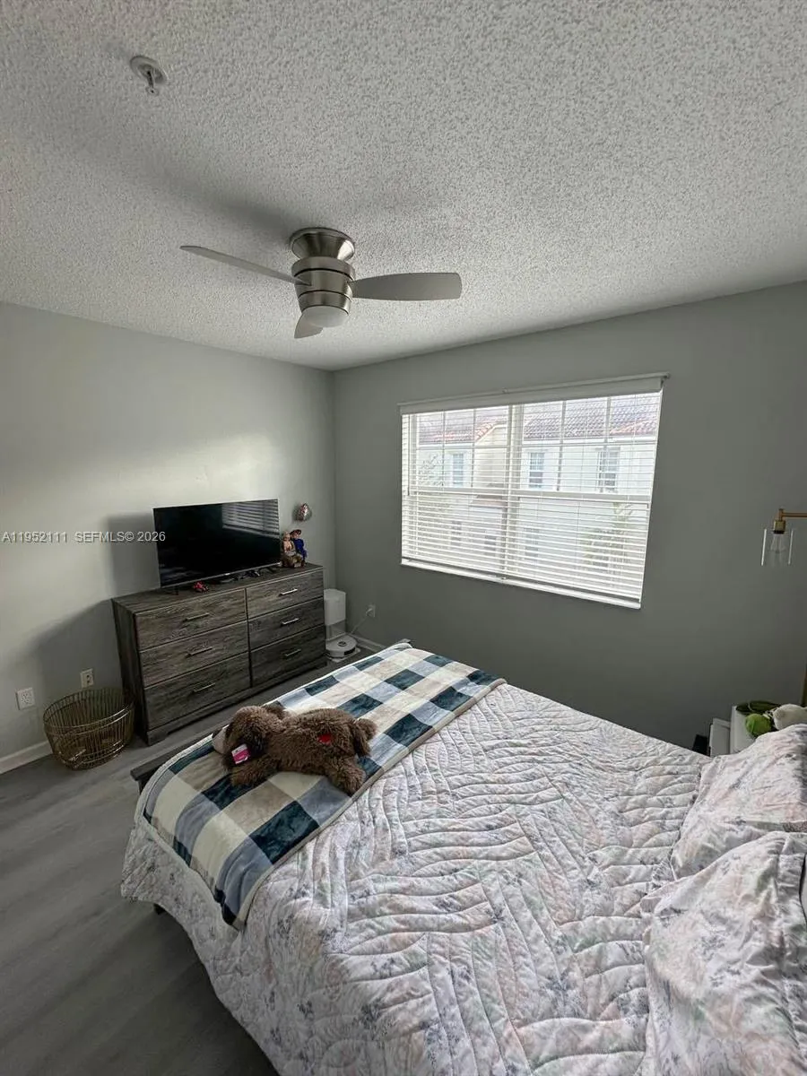 5840 W Sample Rd #305 Coral Springs, FL 33067
